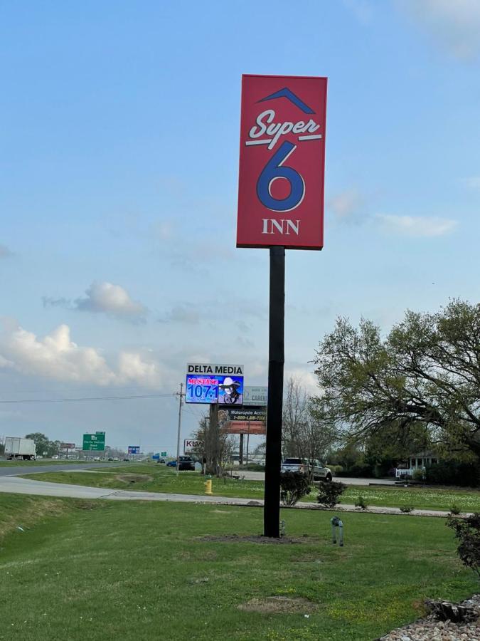 Super 6 Inn Carencro エクステリア 写真