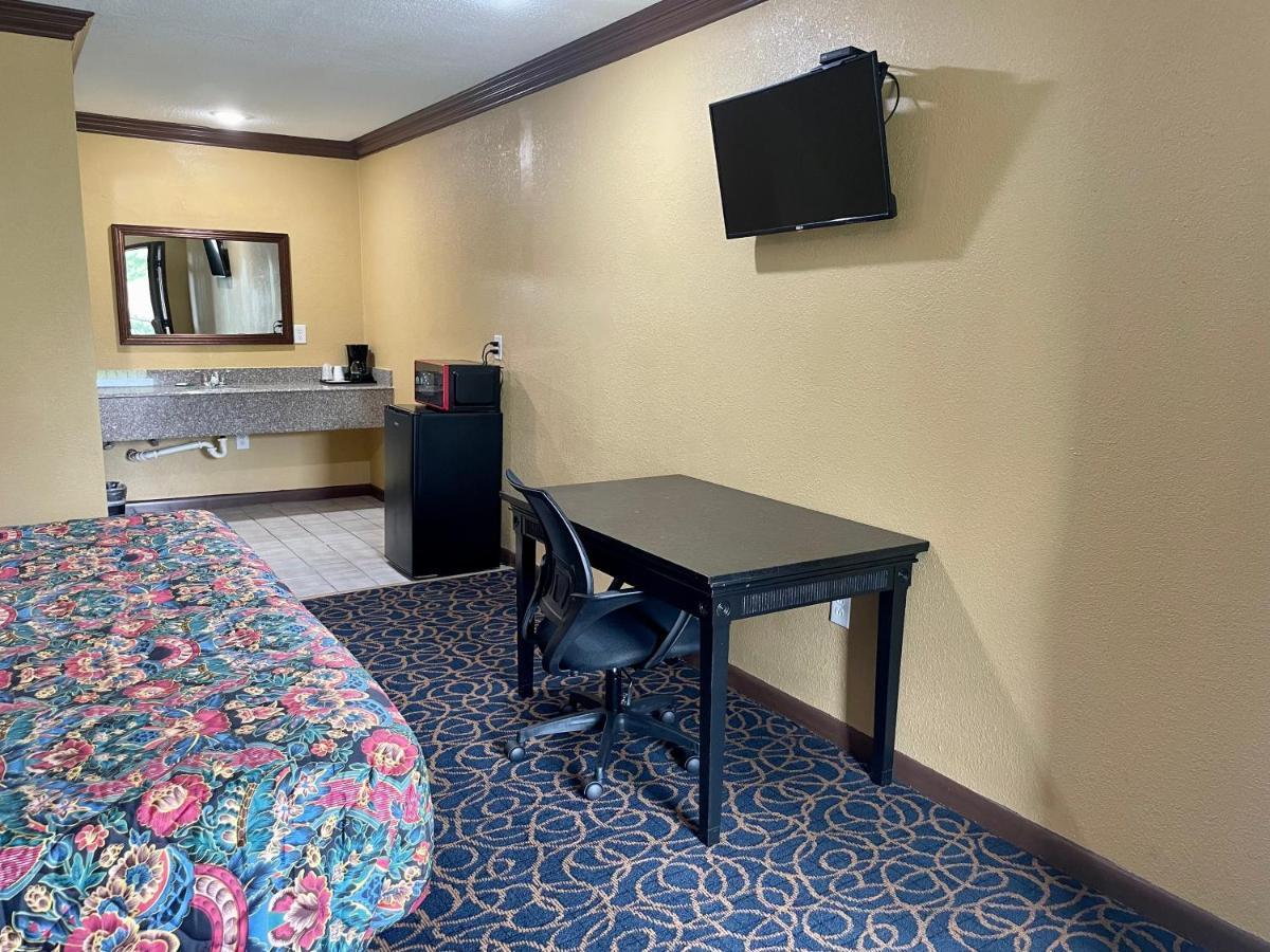 Super 6 Inn Carencro エクステリア 写真